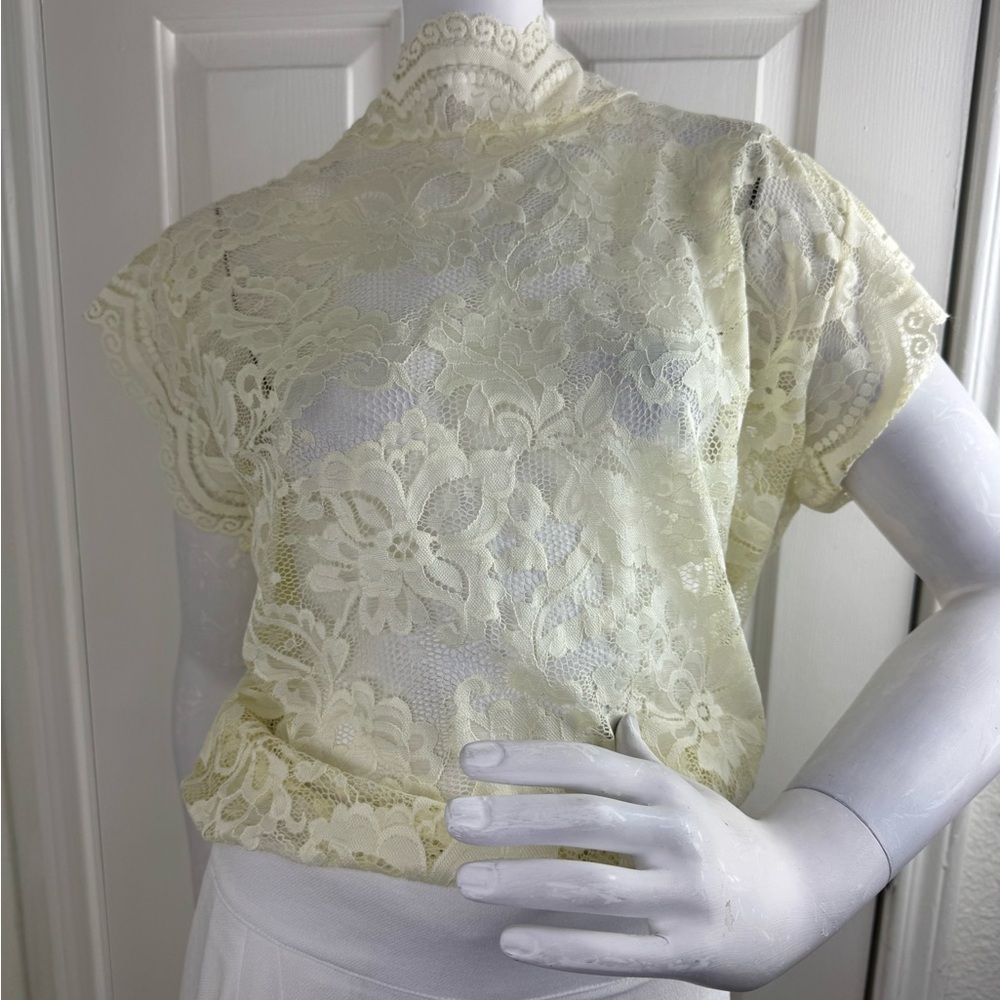 Windsor Elegant Cream Lace Top Size 2X